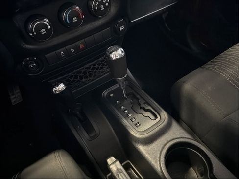 Used 2011 Jeep Wrangler Unlimited Sport AWD/4WD image 19