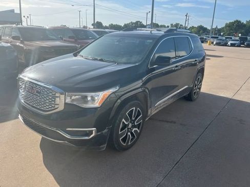 Used 2017 GMC Acadia Denali w/ Technology Package FWD image 1