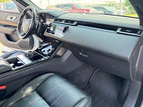 Used 2020 Land Rover Range Rover Velar R-Dynamic S AWD/4WD image 42