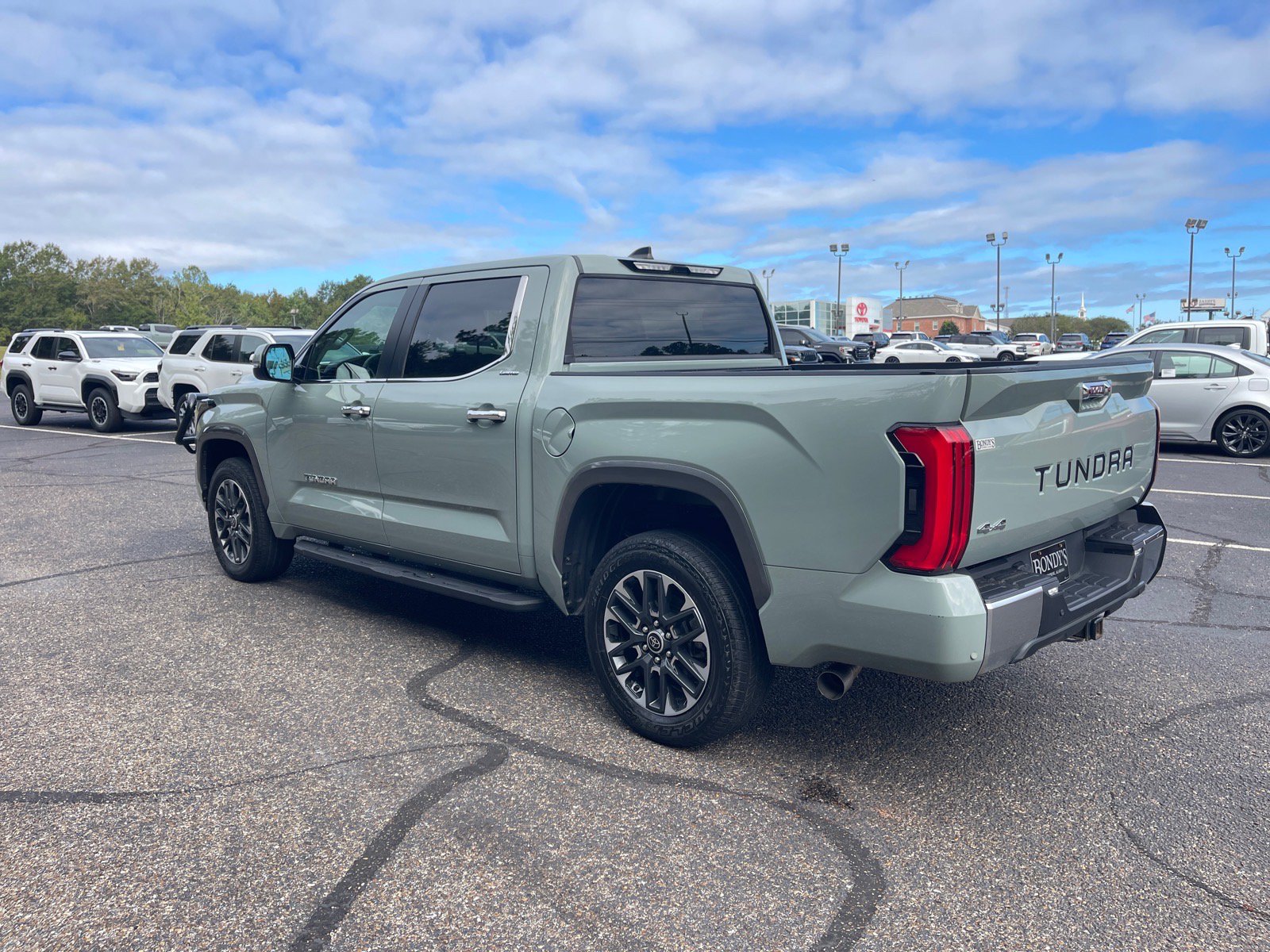 Used 2024 Toyota Tundra Limited AWD/4WD image 14