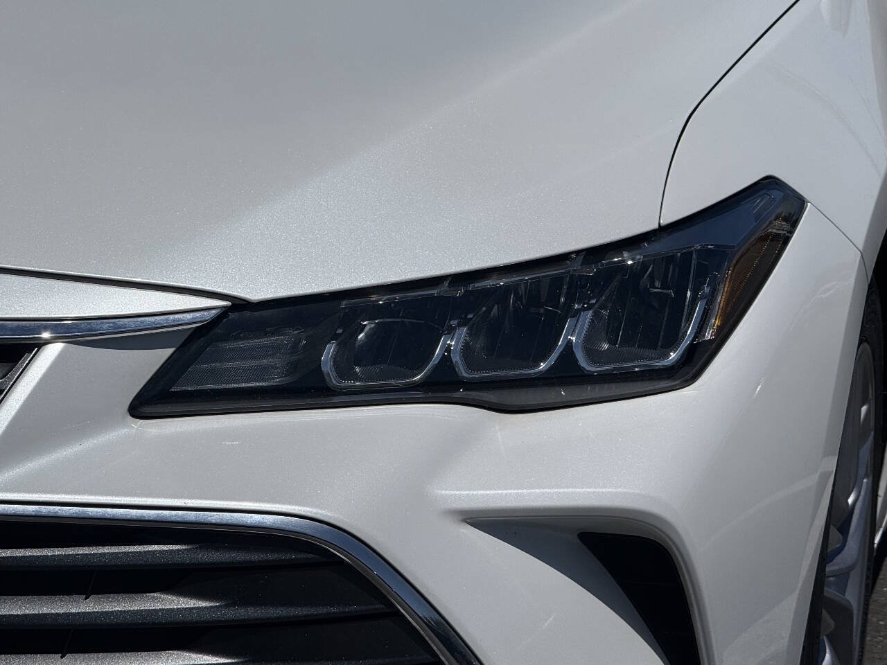 Used 2019 Toyota Avalon XLE w/ Carpet Mat Package FWD image 22