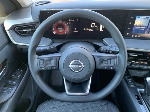 New 2026 Nissan Kicks SV image 8