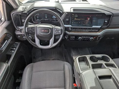 Used 2023 GMC Sierra 1500 SLE image 16