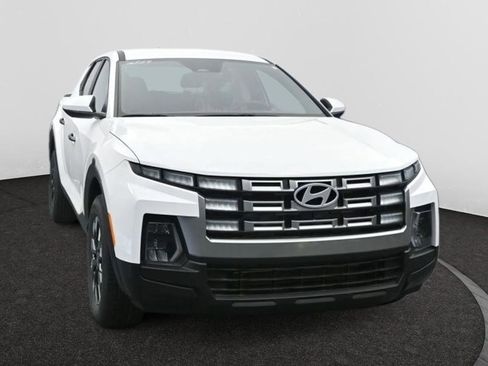 Used 2025 Hyundai Santa Cruz SE image 1
