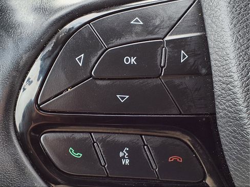 Used 2021 Jeep Cherokee Latitude Plus image 23