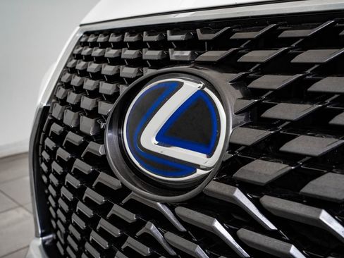 Used 2022 Lexus RX 450hL Luxury w/ Cold Area Package (CT) image 3