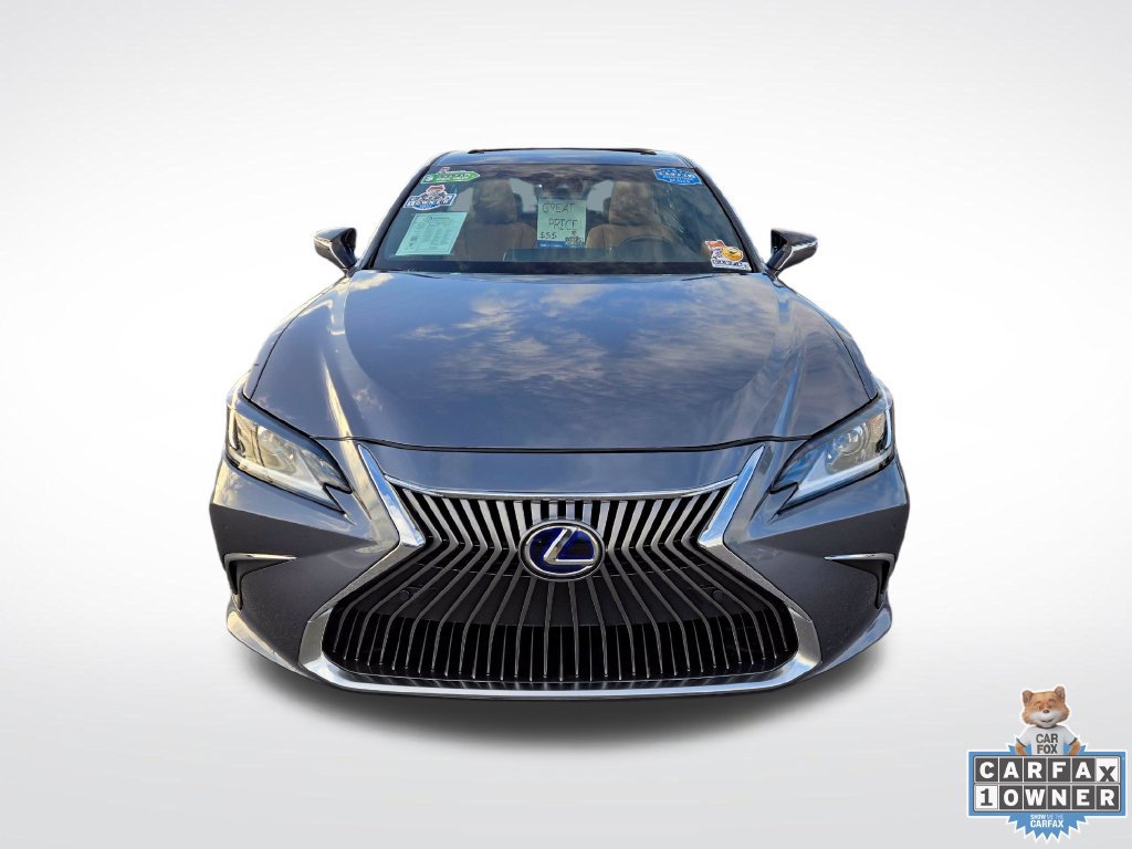 Used 2020 Lexus ES 300h w/ Premium Package FWD image 2