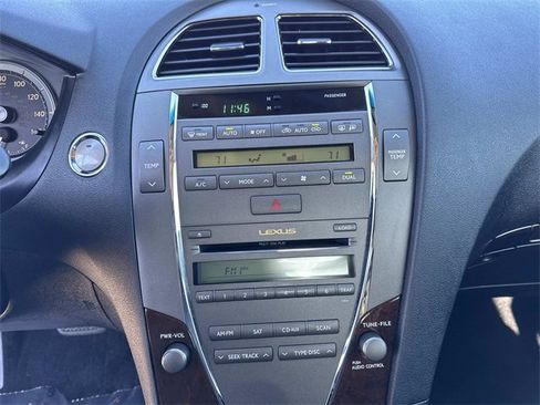 Used 2011 Lexus ES 350 image 24