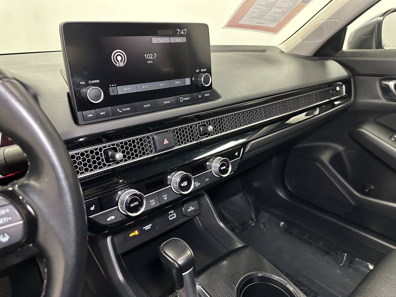 Used 2022 Honda Civic EX image 27