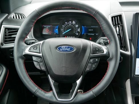 Certified 2023 Ford Edge ST-Line w/ Class II Trailer Tow Package image 17