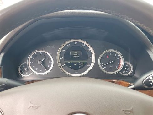 Used 2013 Mercedes-Benz E 350 4MATIC Sedan image 22