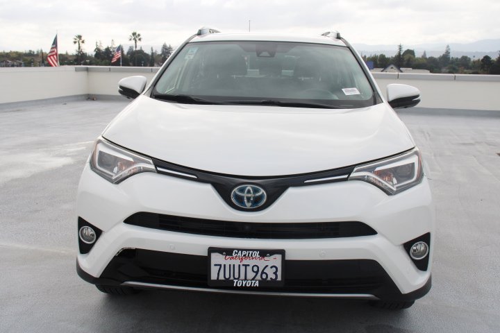 Used 2017 Toyota RAV4 Limited w/ Advanced Technology Package AWD/4WD image 7