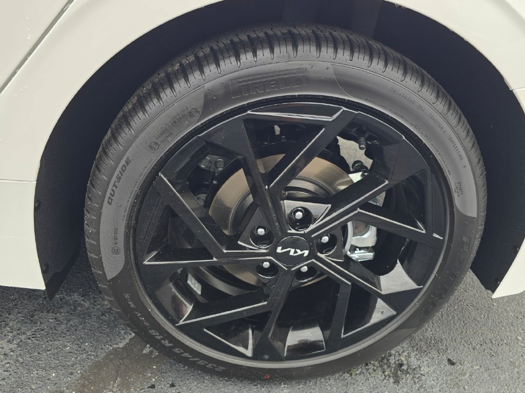 New 2027 Kia K5 GT-Line image 12