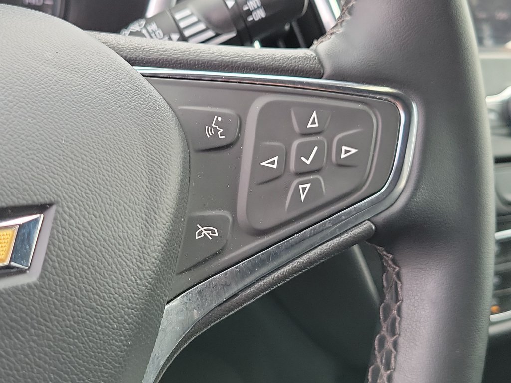 Used 2024 Chevrolet Equinox LT w/ LPO, Cargo Package FWD image 19