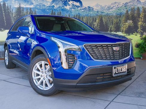 Used 2021 Cadillac XT4 Luxury FWD image 3