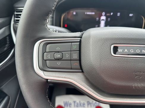 New 2025 Jeep Wagoneer L Series II w/ Convenience Group I AWD/4WD image 71