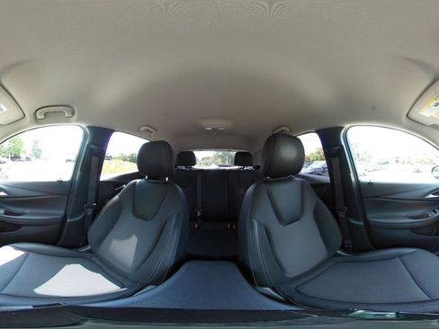 Used 2025 Buick Encore GX Preferred AWD/4WD image 40