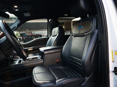 Used 2025 Ford F450 Platinum w/ FX4 Off-Road Package image 20