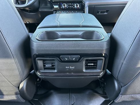 Used 2025 GMC Sierra 1500 AT4 w/ AT4 Premium Package AWD/4WD image 22