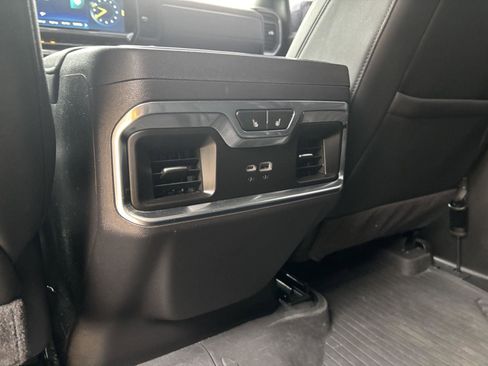 Used 2024 Chevrolet Silverado 1500 LTZ image 9