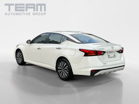 Used 2023 Nissan Altima 2.5 SV image 5