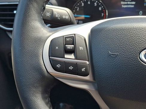 Certified 2023 Ford Explorer XLT w/ Equipment Group 202A AWD/4WD image 20