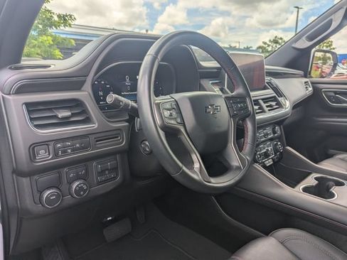 Used 2023 Chevrolet Suburban RST w/ Luxury Package RWD image 10