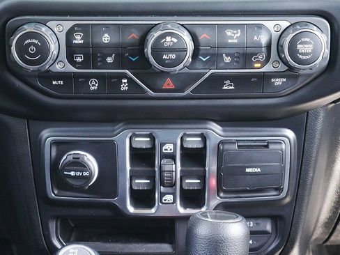 Used 2021 Jeep Gladiator Sport AWD/4WD image 22