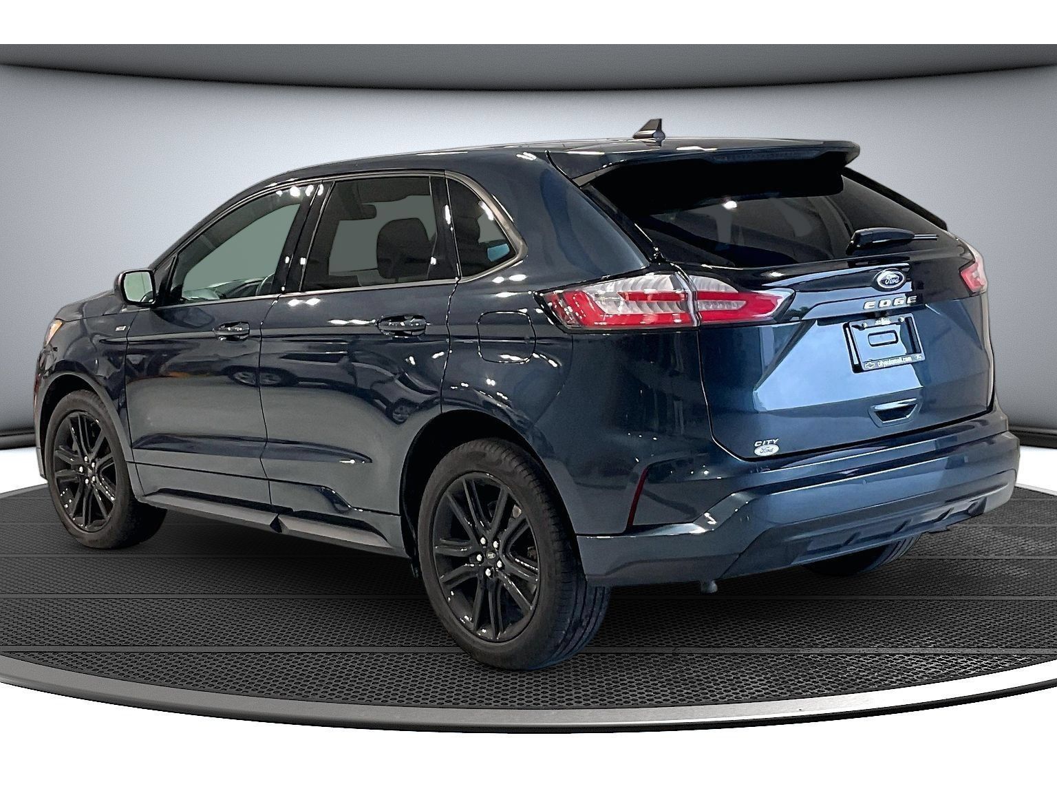 Used 2024 Ford Edge ST-Line AWD/4WD image 18