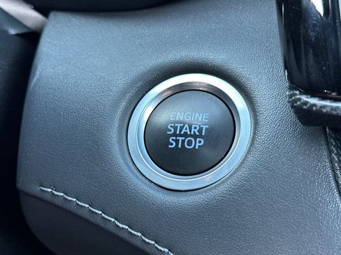 Used 2021 Toyota Highlander XSE image 24