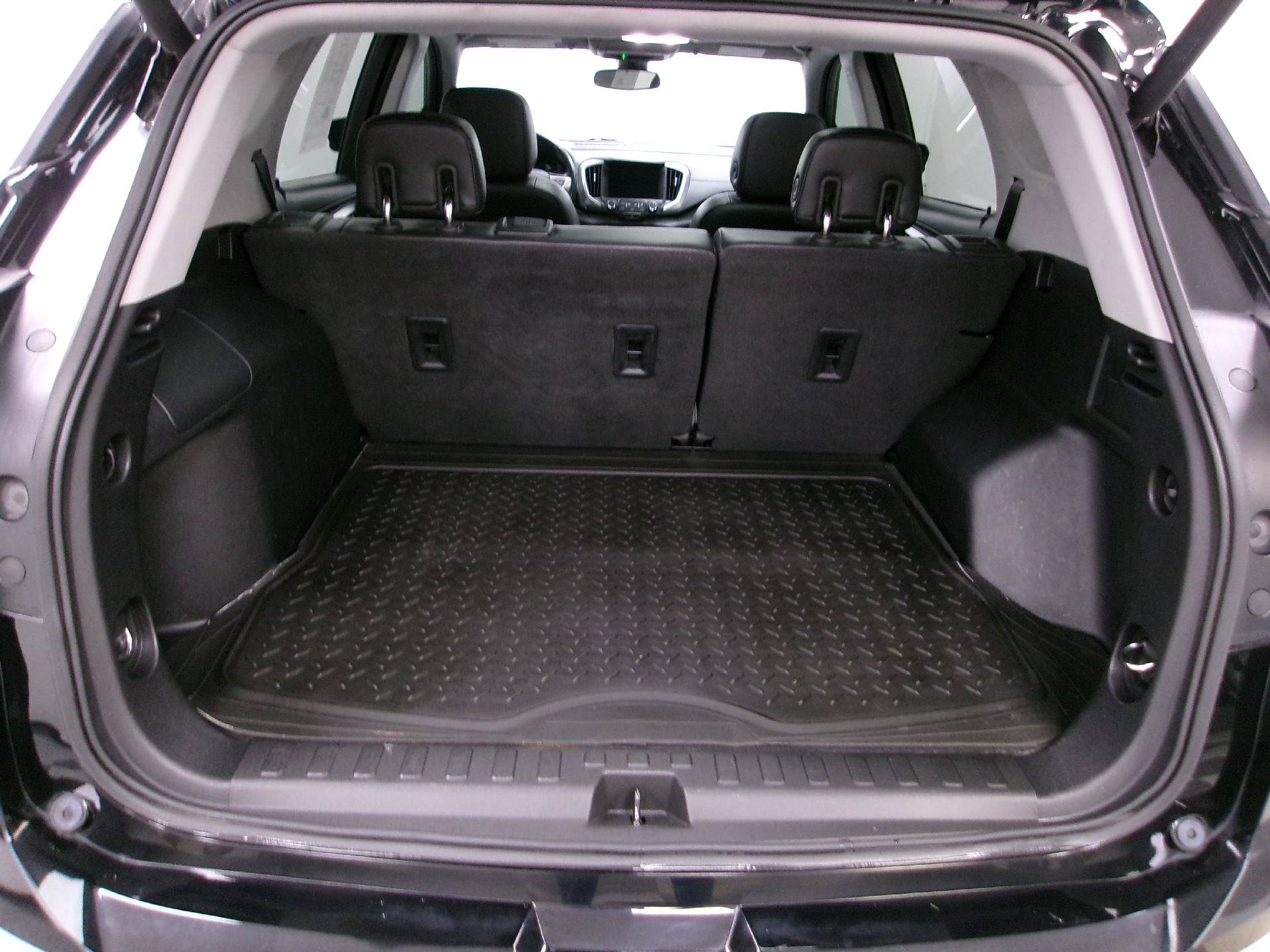 Used 2018 GMC Terrain SLT w/ Preferred Package FWD image 11