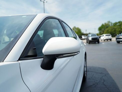 Used 2025 Toyota Camry LE FWD image 16