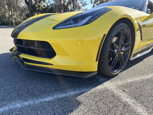 Used 2019 Chevrolet Corvette Stingray Coupe w/ Carbon Flash Badge Package image 12