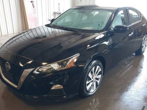 Used 2020 Nissan Altima 2.5 S AWD/4WD image 2