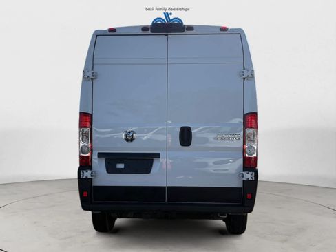 Used 2025 RAM ProMaster 2500 FWD image 6