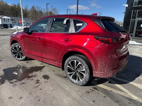 New 2025 MAZDA CX-5 AWD 2.5 S w/ Preferred Package image 3