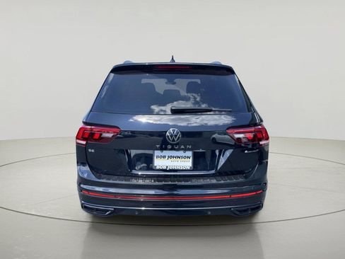 Used 2024 Volkswagen Tiguan SE R-Line AWD/4WD image 6