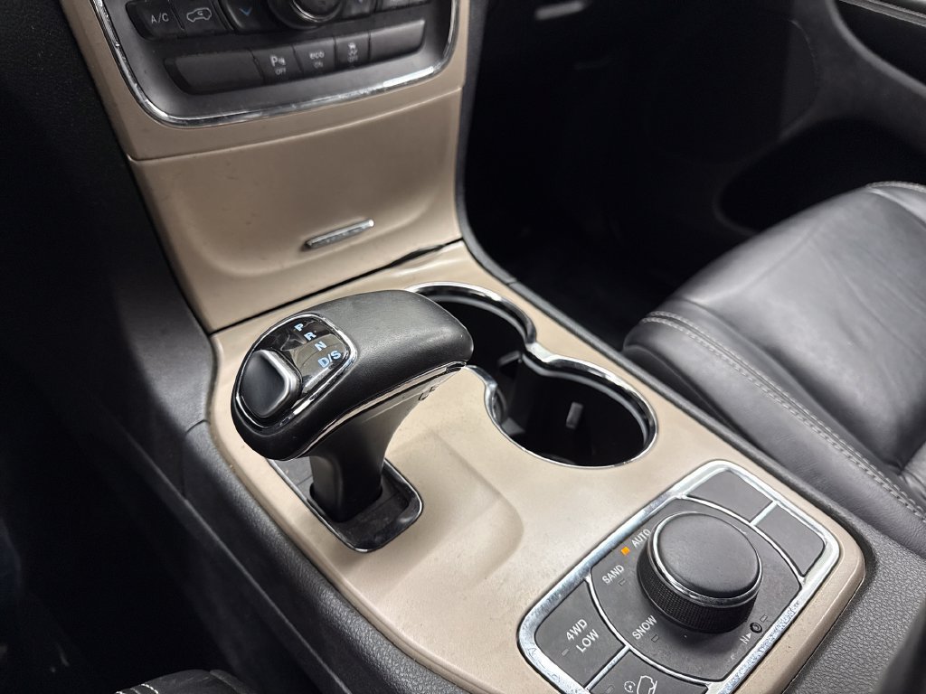 Used 2015 Jeep Grand Cherokee Limited AWD/4WD image 24