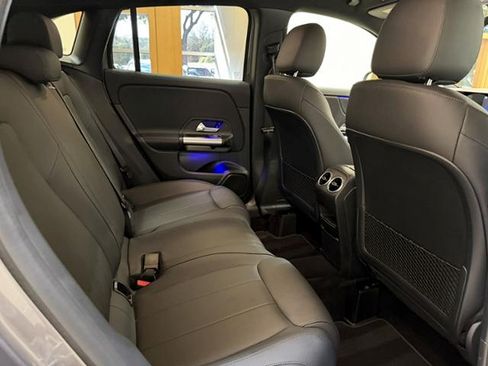 Used 2025 Mercedes-Benz GLA 250 image 20