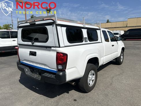 Used 2022 Toyota Tacoma SR RWD image 8