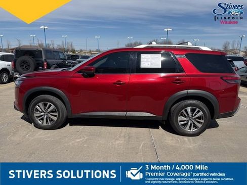 Used 2023 Nissan Pathfinder SL image 7