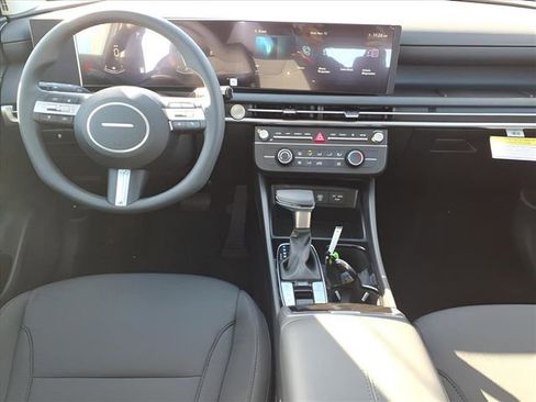 New 2026 Hyundai Tucson SE image 13