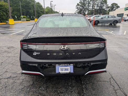 Used 2025 Hyundai Sonata SEL FWD image 5