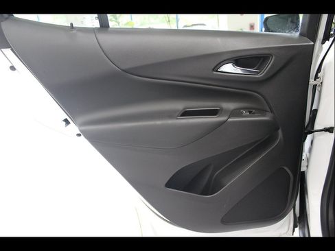 Used 2020 Chevrolet Equinox LT AWD/4WD image 18