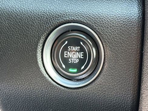 Used 2024 GMC Acadia Elevation AWD/4WD image 37