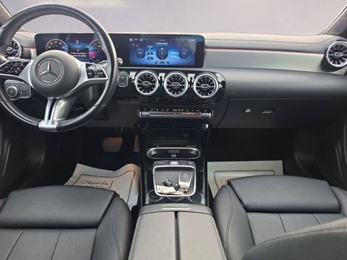 Used 2025 Mercedes-Benz CLA 250 image 10