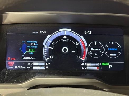 Used 2024 Toyota Tundra Limited AWD/4WD image 25