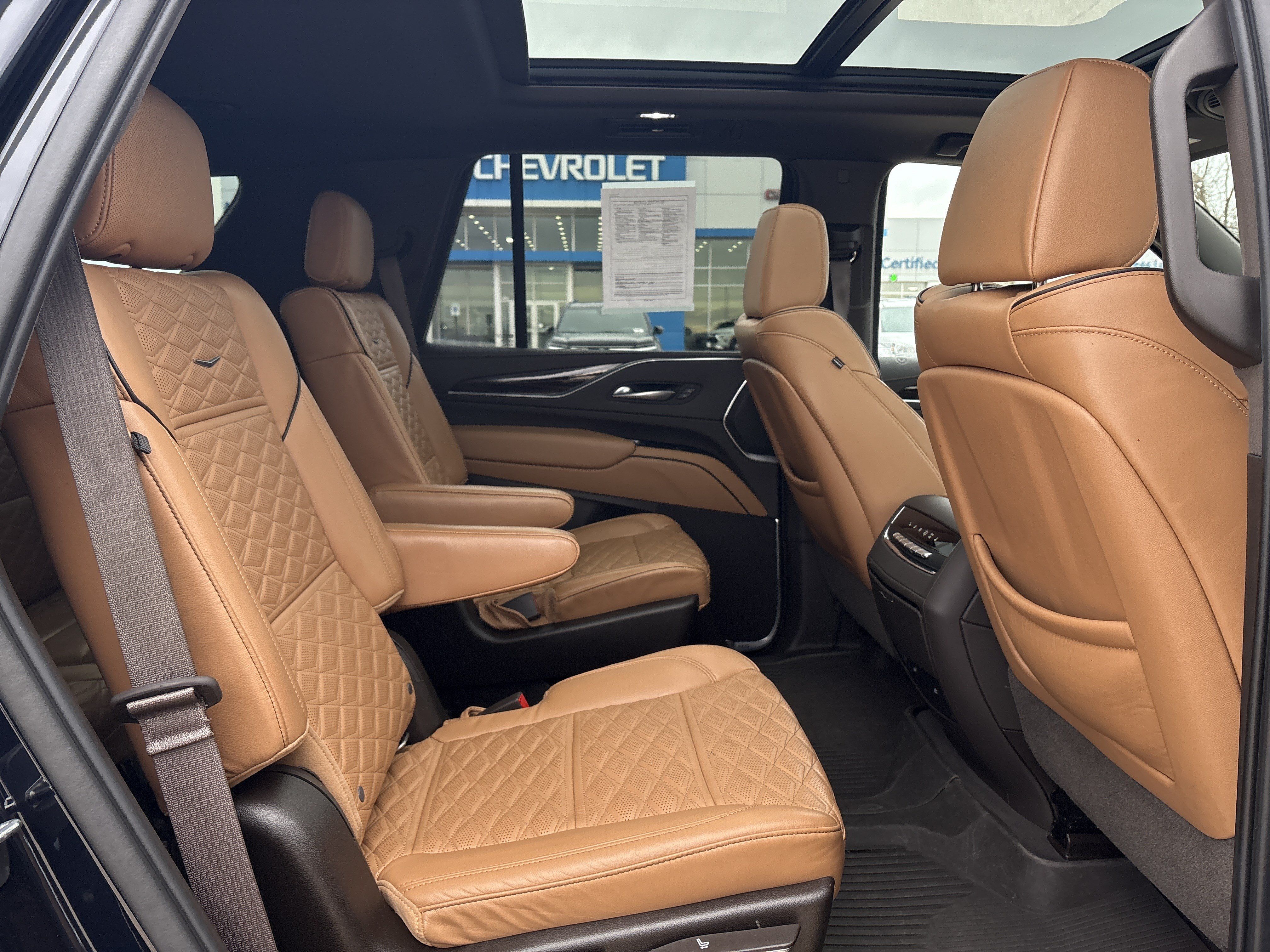 Used 2021 Cadillac Escalade Sport w/ Driver Assist Tech Package AWD/4WD image 22