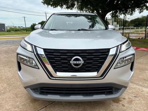 Used 2022 Nissan Rogue SV FWD image 9