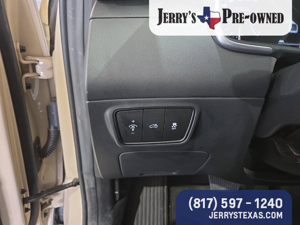 Used 2022 Hyundai Santa Cruz SEL FWD image 13